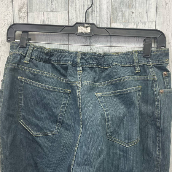 Bill Blass Womens Size 16 PolySpandex Straight Leg Back Elastic Waist Jeans - Picture 4 of 6